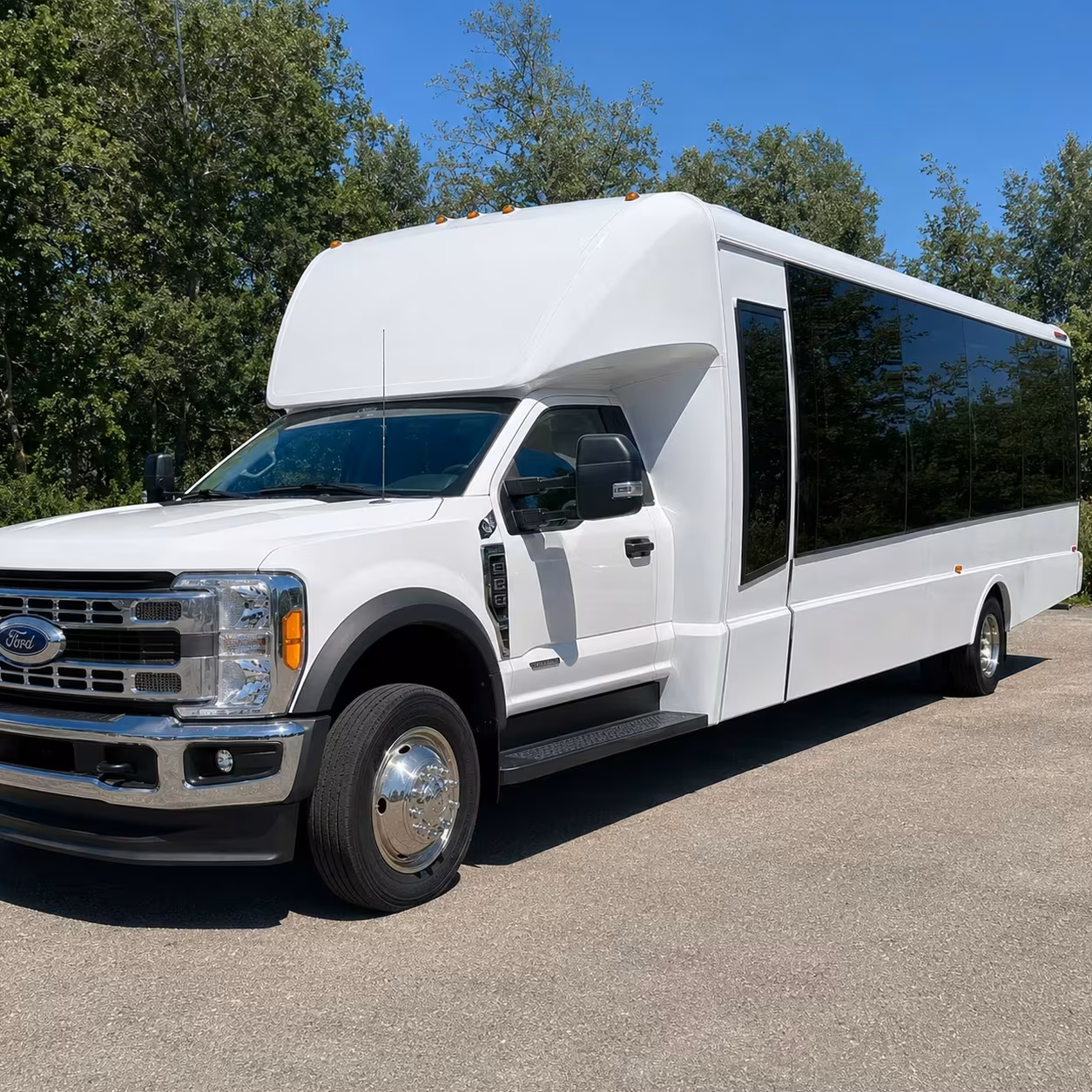 15 passenger minibus