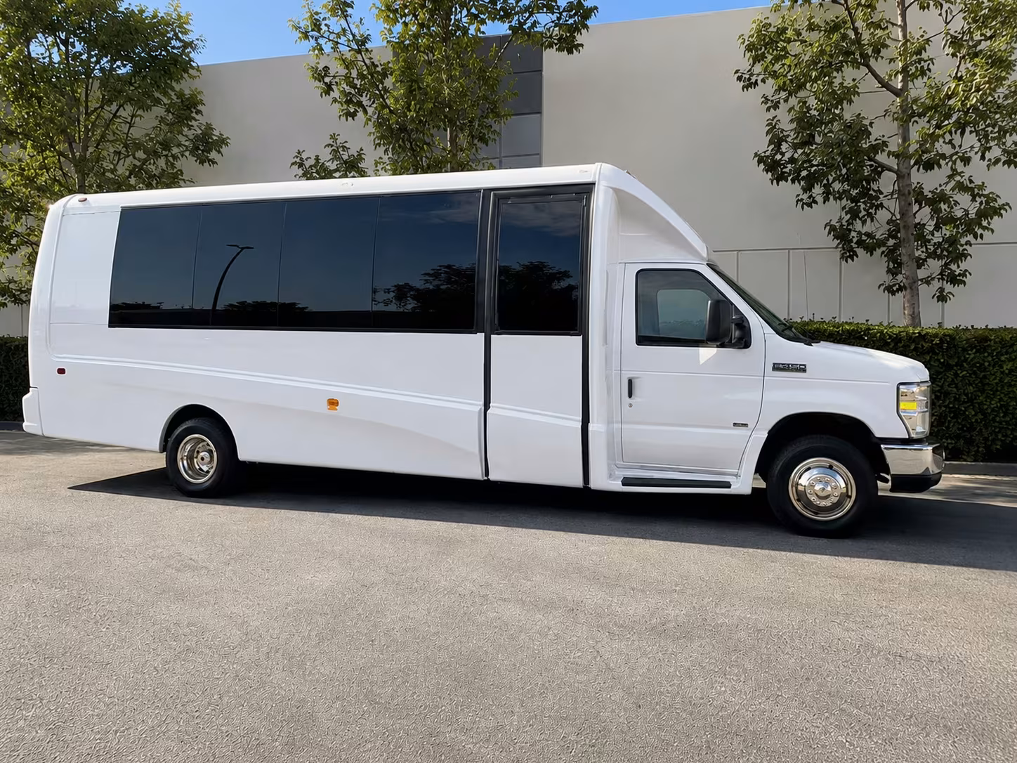 18 passenger minibus