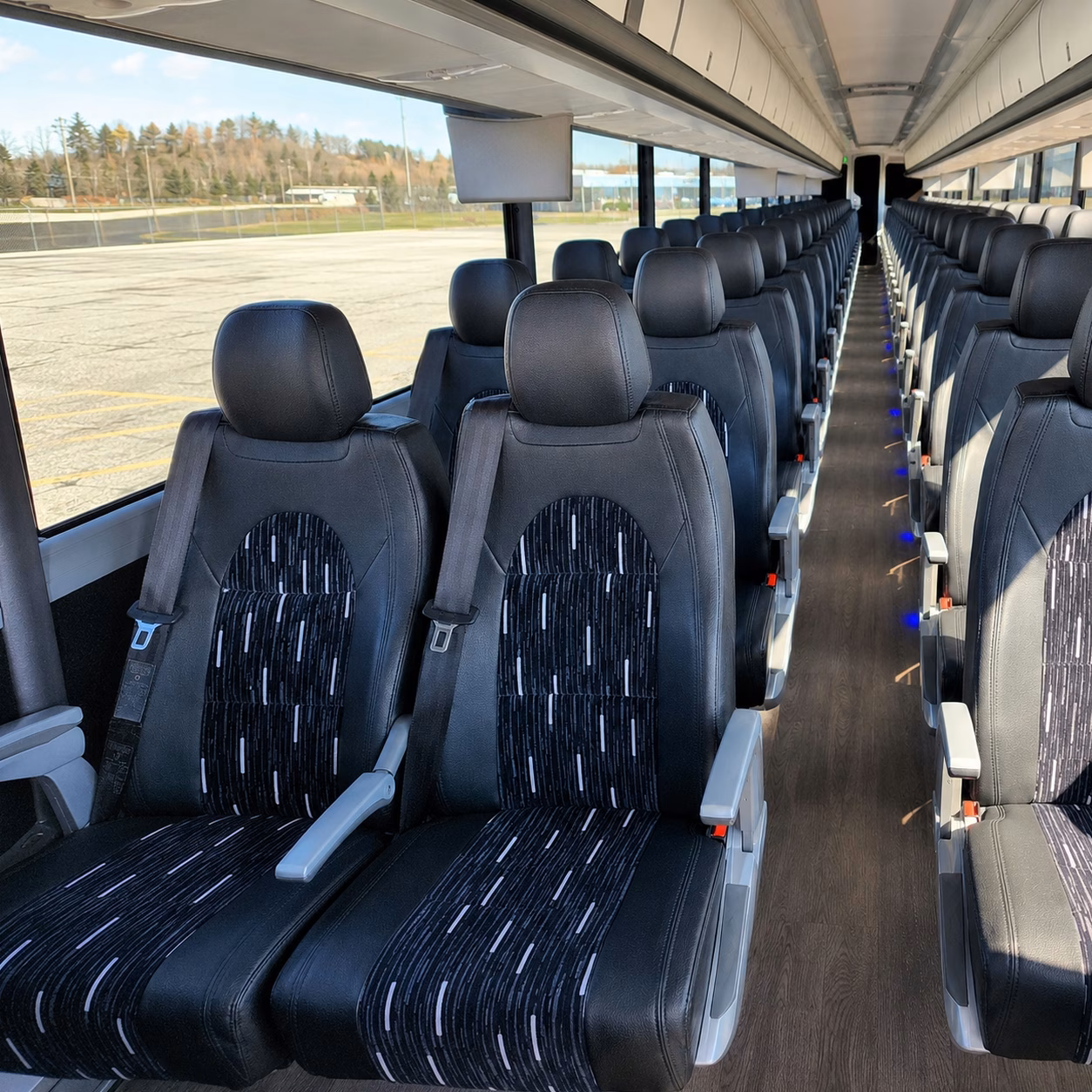 corporate and convention airport charter buses in new haven