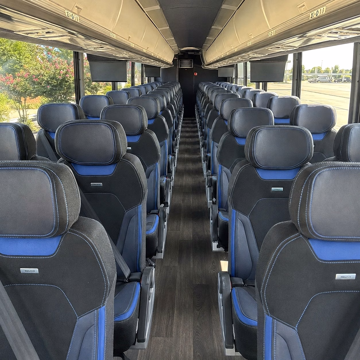 new haven charter bus rentals to bradley international airport